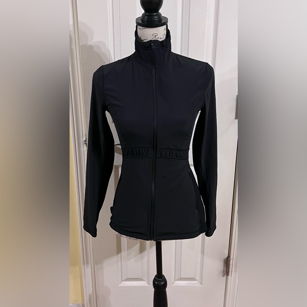 Lululemon Round Trip Jacket - Picture 5 of 16